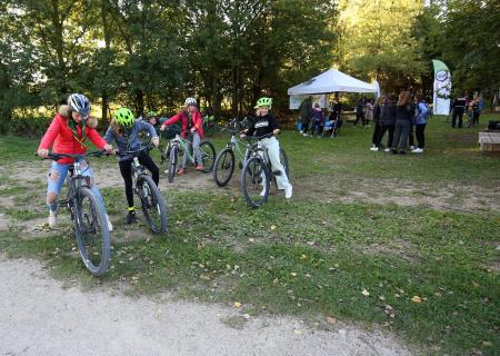 TEDEN TRAJNE MOBILNOSTI TRŽNICA JEZERO 27 FOTO LJUBO VUKELIČ